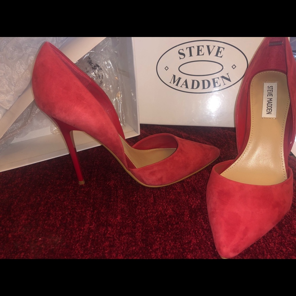 ‼️‼️SOLD‼️‼️Suede Steve Madden Heels